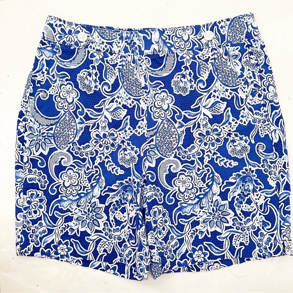 NEW Rafaella paisley Bermuda Shorts blue white 6.5”
Inseam - Picture 2 of 7
